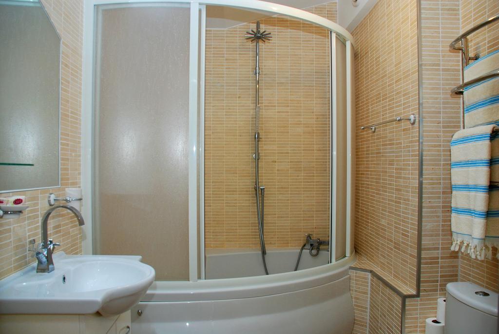 Kiev Pozniaky Apartment Room photo