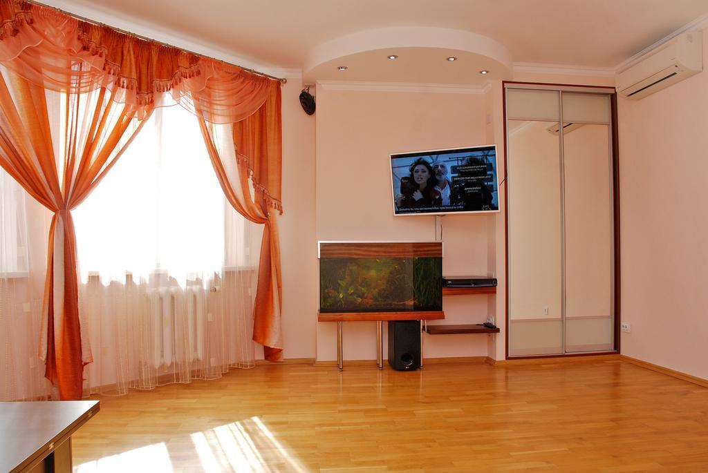 Kiev Pozniaky Apartment Room photo